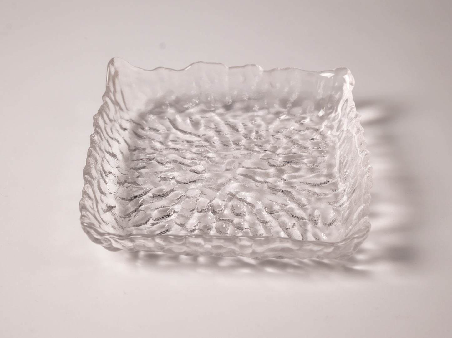 CRYSTAL GLASS PLATE