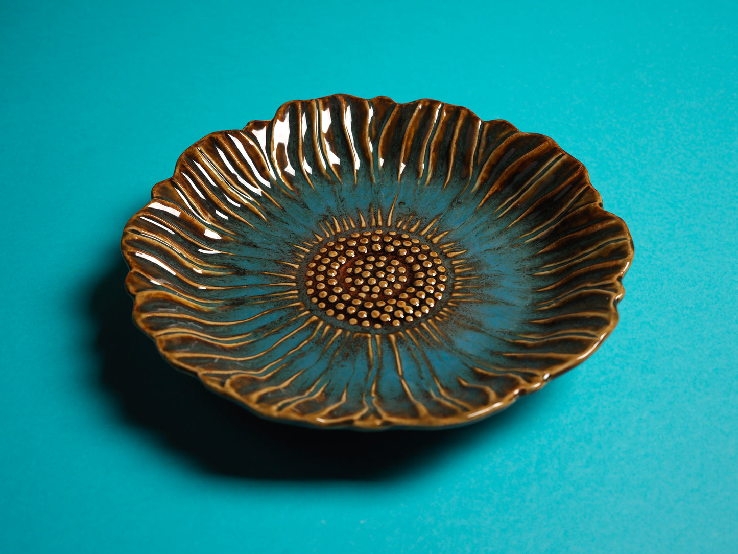 AQUA GLAZE CERAMIC PLATE